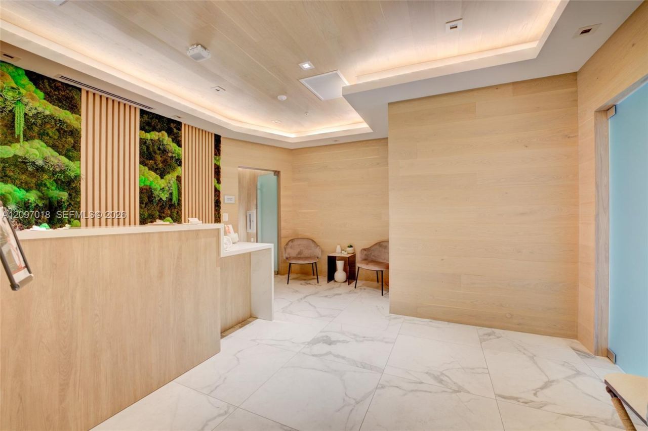 90 SW 3rd St , Unit 2009, Miami, FL 33130 Photo