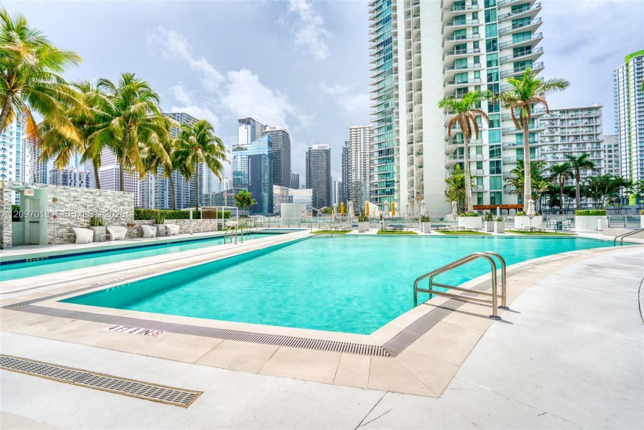 90 SW 3rd St , Unit 2009, Miami, FL 33130 Photo