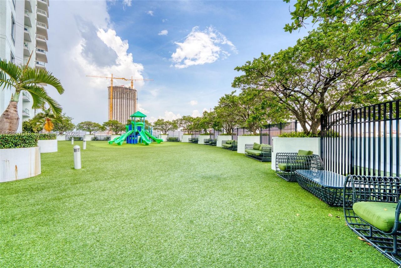 90 SW 3rd St , Unit 2009, Miami, FL 33130 Photo