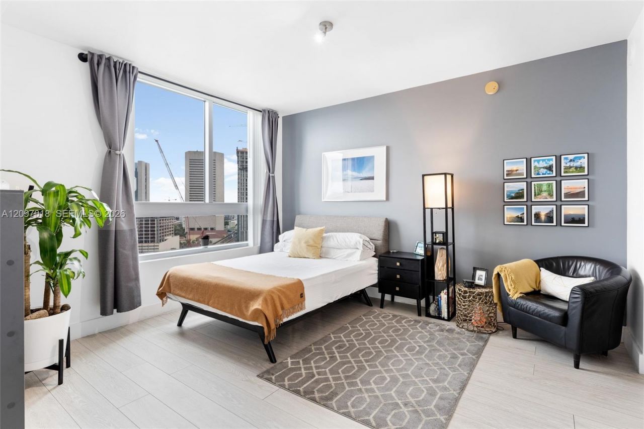 90 SW 3rd St , Unit 2009, Miami, FL 33130 Photo