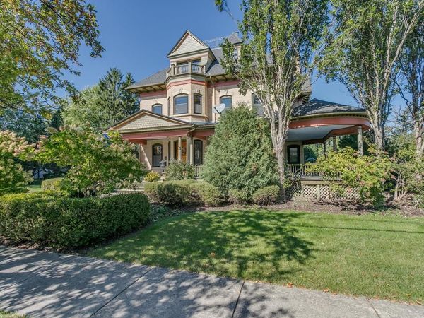 516 E FOREST AVENUE, Neenah, WI 54956