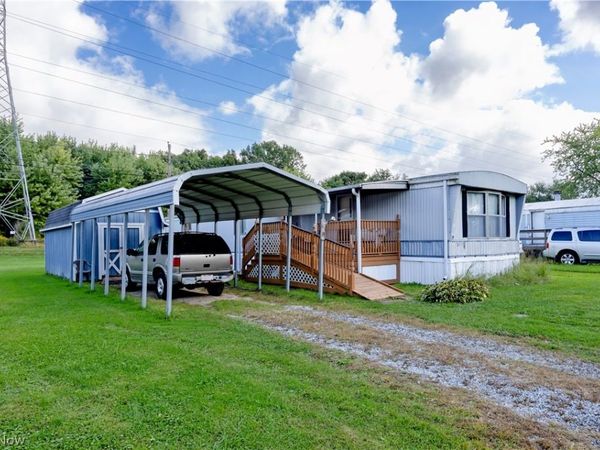 19 Silver Pond Drive , Apple Creek, OH 44606