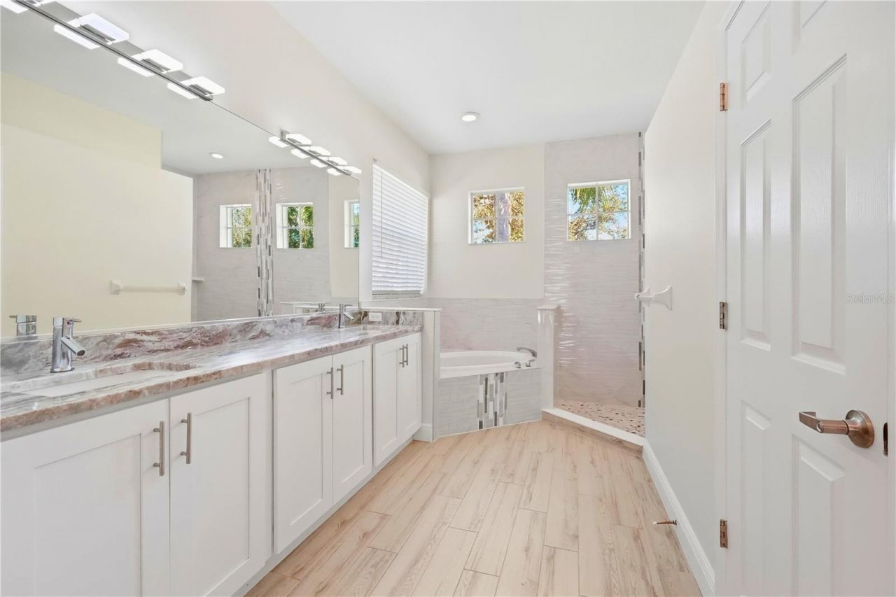 6668 Meandering Way, Lakewood Ranch, FL 34202 Photo