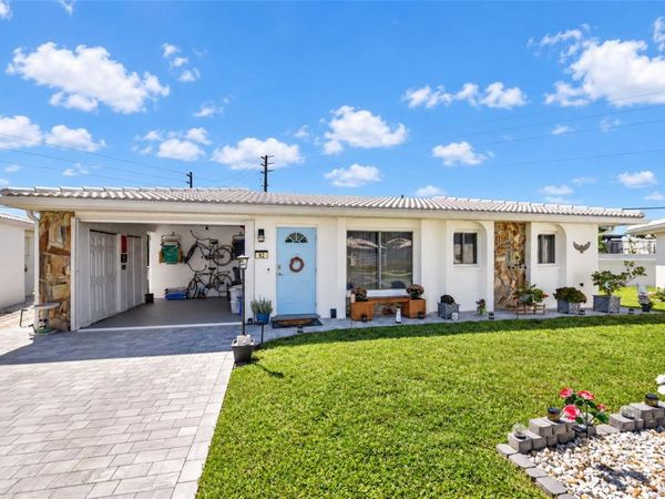 82 CIRCLEWOOD DRIVE, Unit A3-4, VENICE, FL 34293