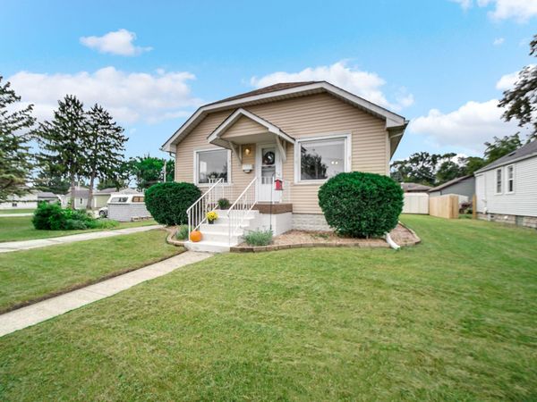 3446 Highway Avenue , Highland, IN 46322