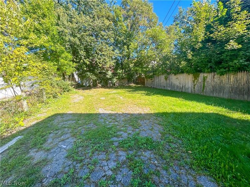 15005 Lucknow Avenue, Cleveland, OH 44110 Photo 5
