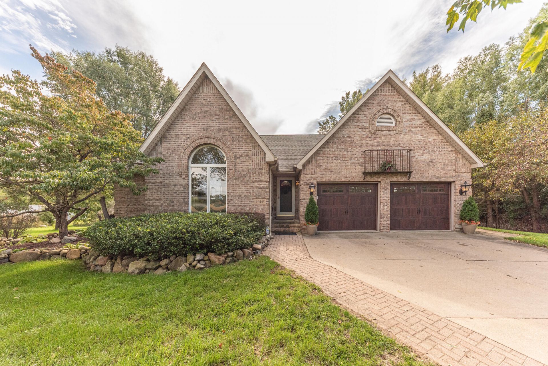 10445 E Stony Creek Road, Milan, MI 48160 Main Photo
