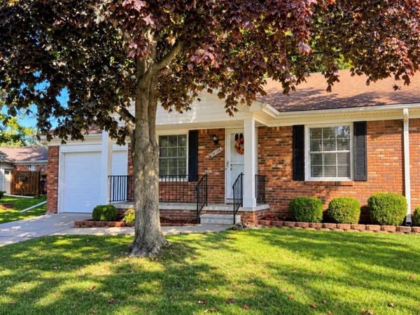 38396 Maple Forest W, Harrison Township, Mi 48045