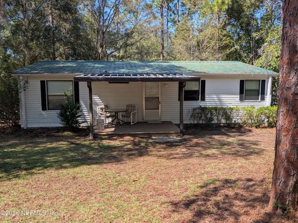 274 CUE LAKE Drive, Hawthorne, FL 32640