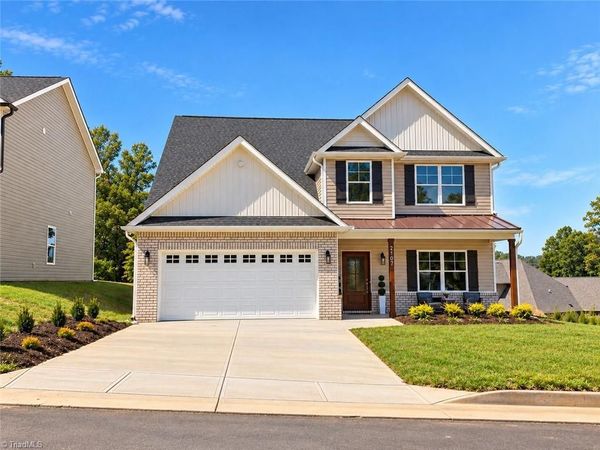 2111 Medhurst Drive , Greensboro, NC 27410