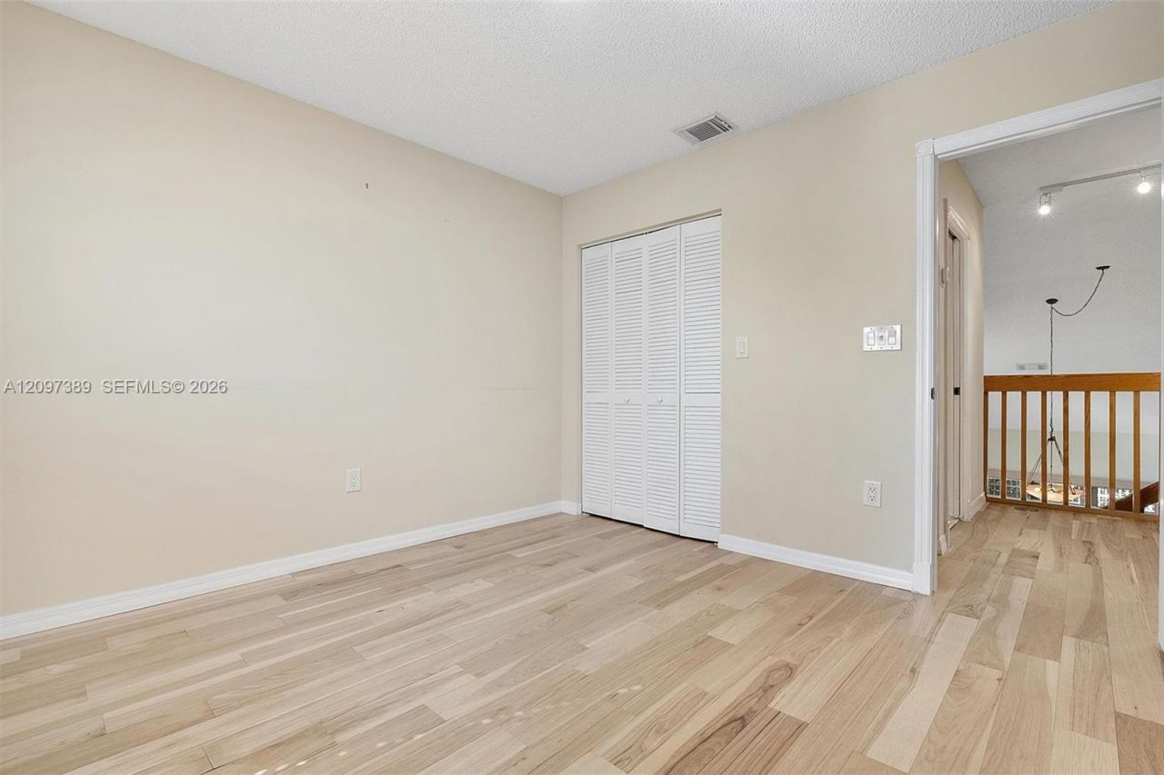 1960 Sweetbay Way, Hollywood, FL 33019 Photo