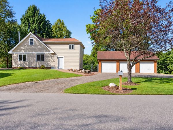 5142 Vrooman Road, Jackson, MI 49201