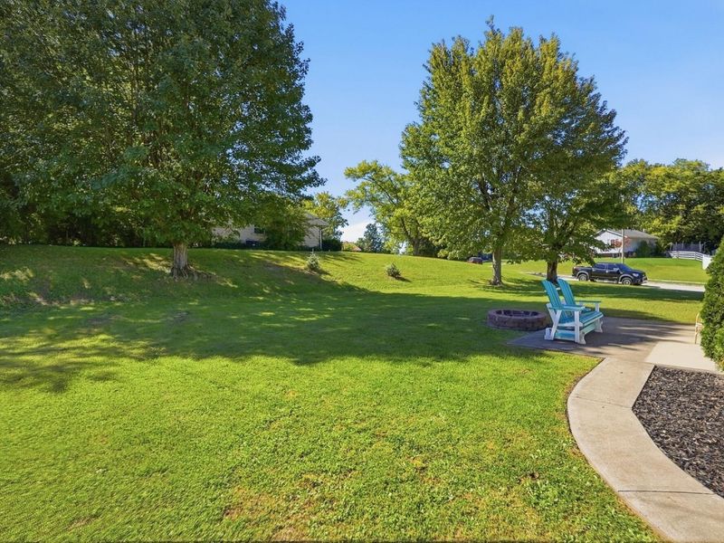 1817 Marinette Drive, Springfield, OH 45503 Photo 32