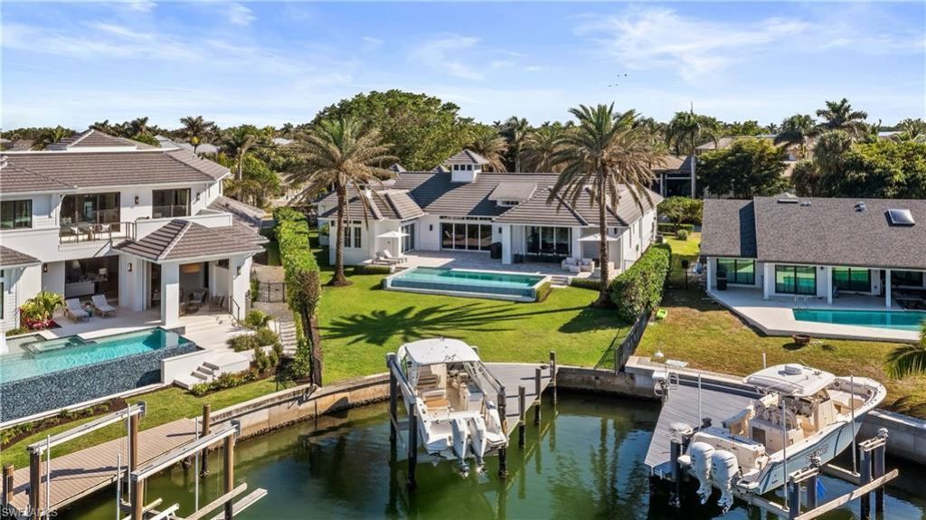 299 Mermaids Bight , Naples, FL 34103 Photo