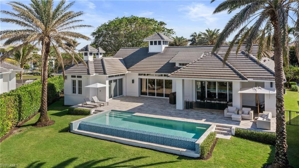 299 Mermaids Bight , Naples, FL 34103 Photo