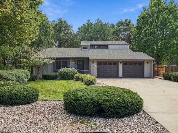 2207 PLOVER SPRINGS DRIVE, Plover, WI 54467