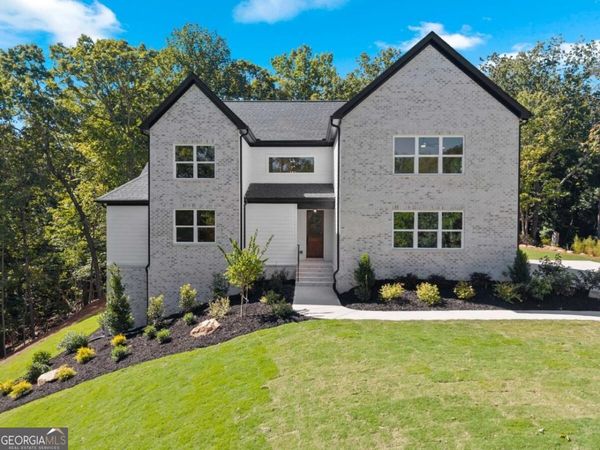 136 Lakeview Way, Baldwin, GA 30511