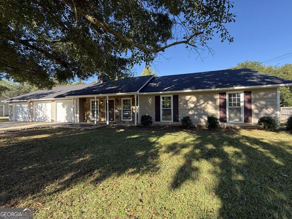 201 Merrill Drive, Lagrange, GA 30241