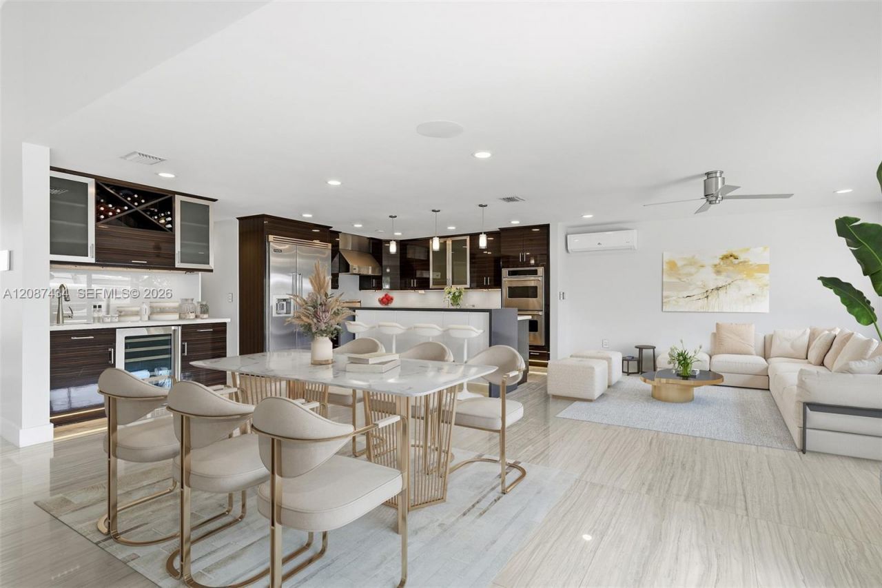 3360 NE 165th St, North Miami Beach, FL 33160 Photo