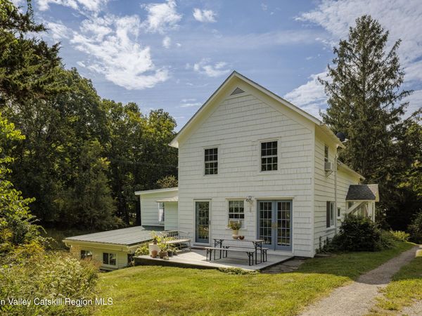 101 Snyderville Road, Elizaville, NY 12523