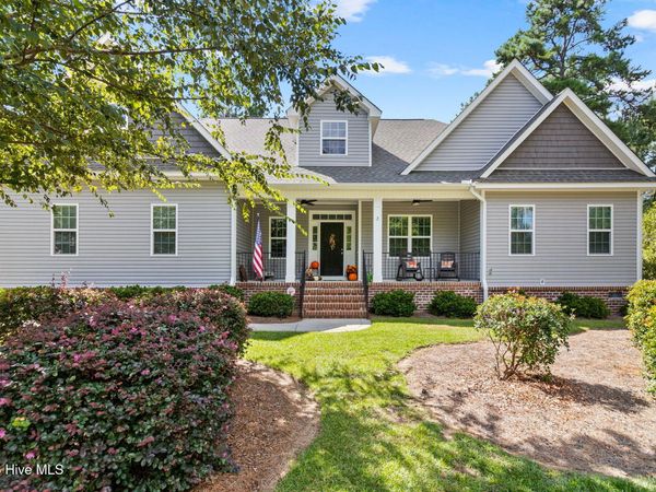 2 Macon Lane, Pinehurst, NC 28374