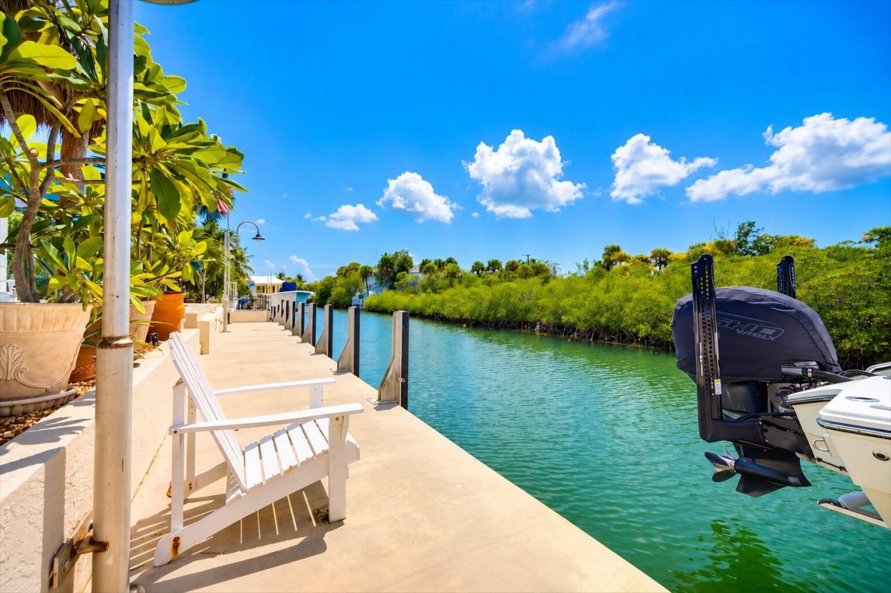 20731 W 2nd Avenue, Cudjoe, FL 33042 Photo