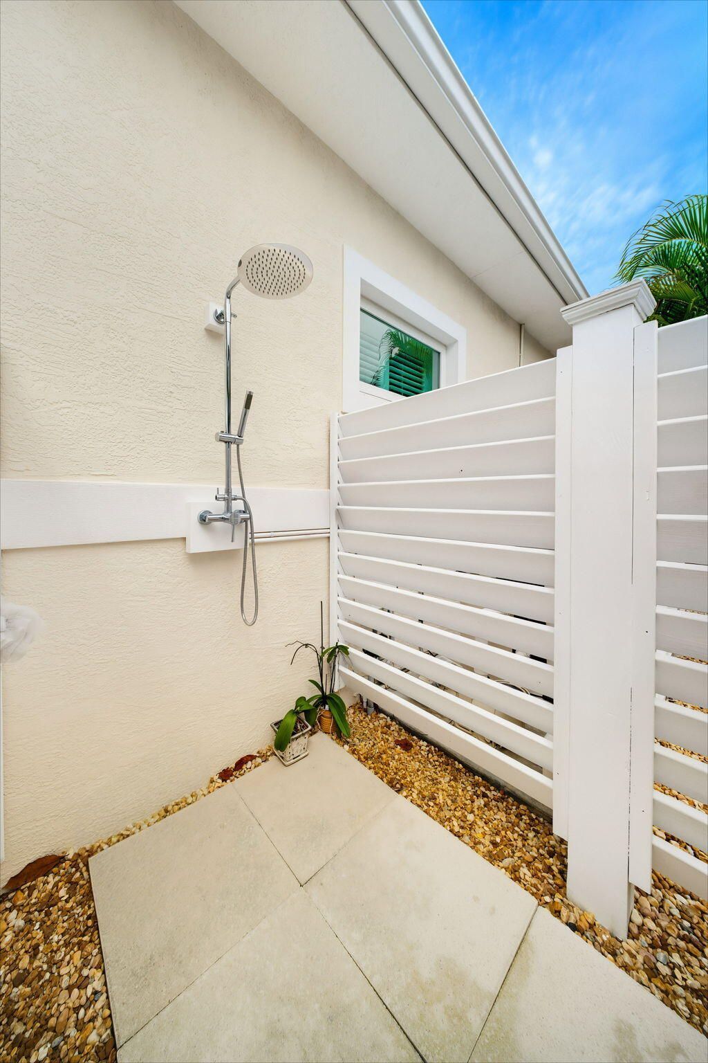 20731 W 2nd Avenue, Cudjoe, FL 33042 Photo