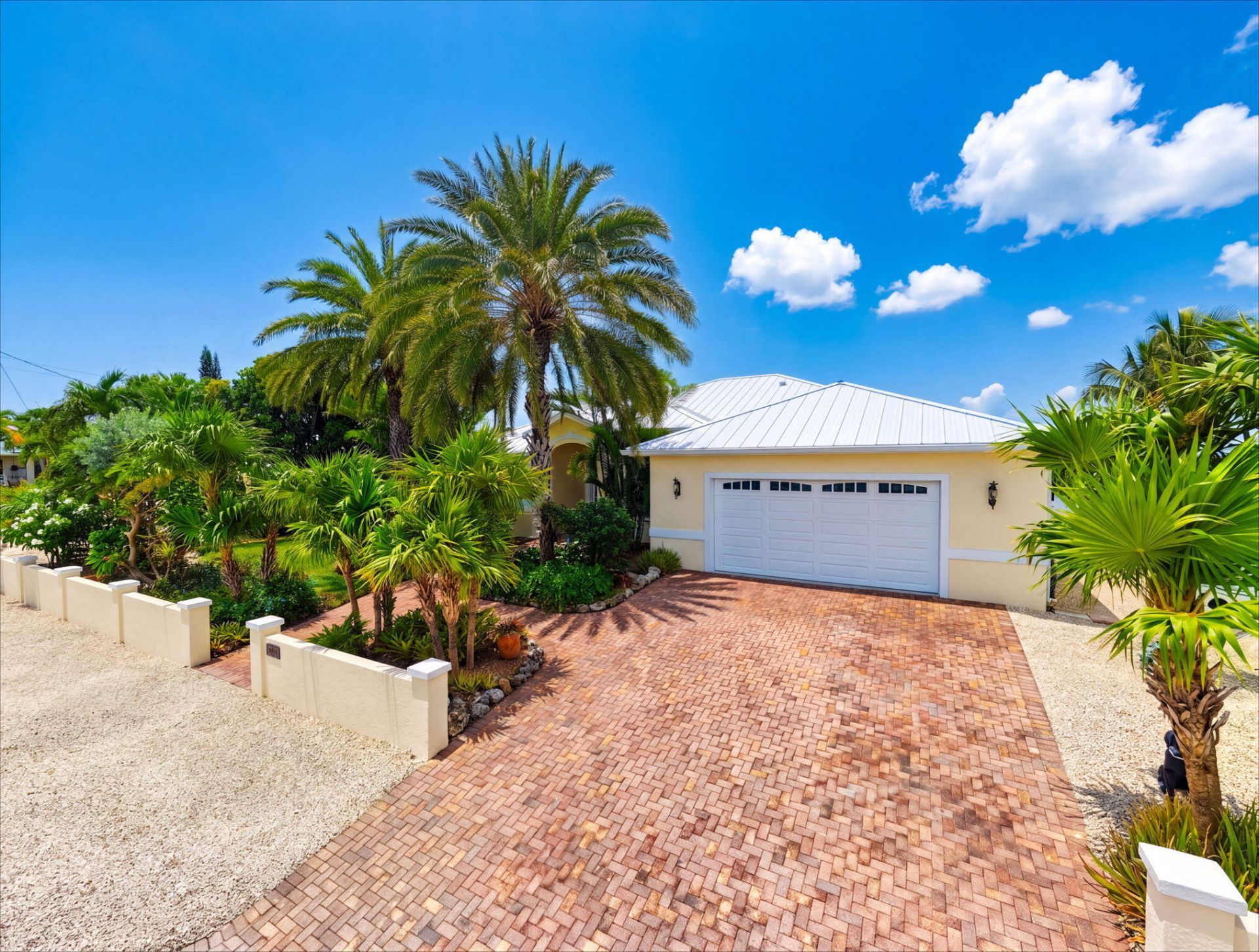 20731 W 2nd Avenue, Cudjoe, FL 33042 Photo