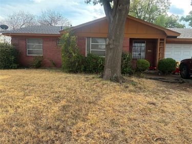 1424 Cloverdale Drive, Fort Worth, TX 76134