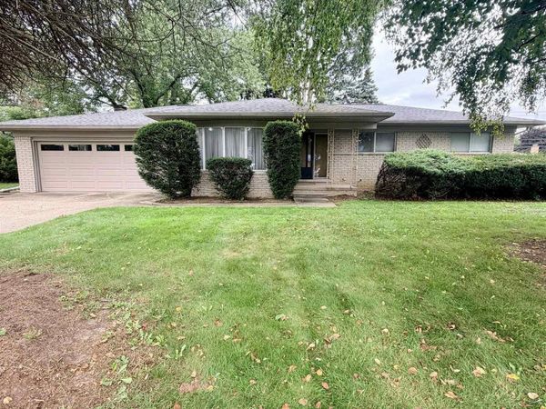 53598 Franklin Drive, Shelby Township, MI 48316
