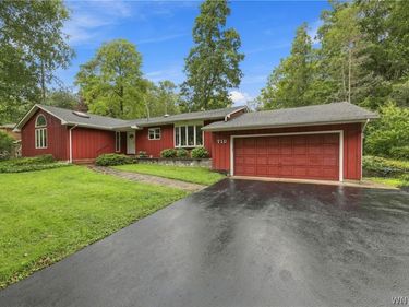 710 Ostrander Road, East Aurora, NY 14052