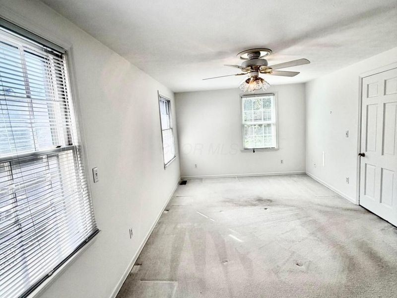 5335 Yorkshire Village Lane, Unit C29, Columbus, OH 43232 Photo 25
