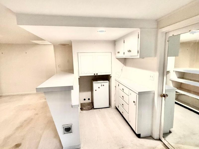 5335 Yorkshire Village Lane, Unit C29, Columbus, OH 43232 Photo 31
