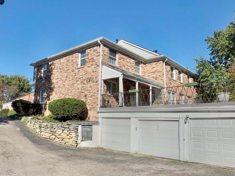 5335 Yorkshire Village Lane, Unit C29, Columbus, OH 43232 Photo 35