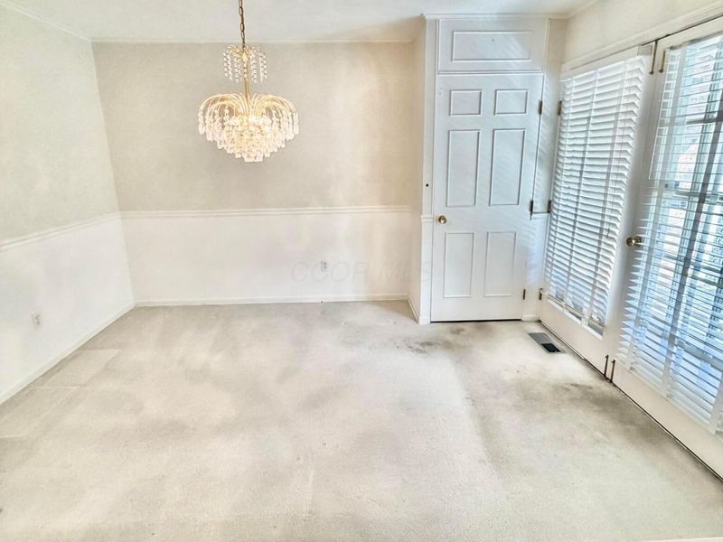 5335 Yorkshire Village Lane, Unit C29, Columbus, OH 43232 Photo 6