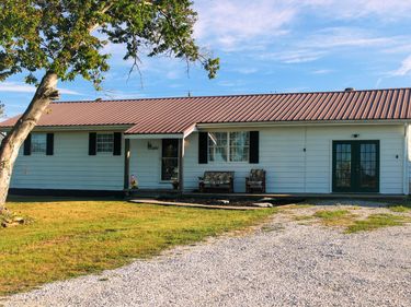 1463 Old Hwy 90 , Bronston, KY 42518