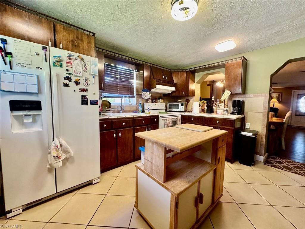 4715 Nottingham Dr , Fort Myers, FL 33905 Photo