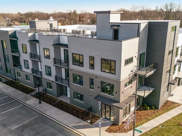 27 W Park Boulevard , Unit 308, Villa Park, IL 60181