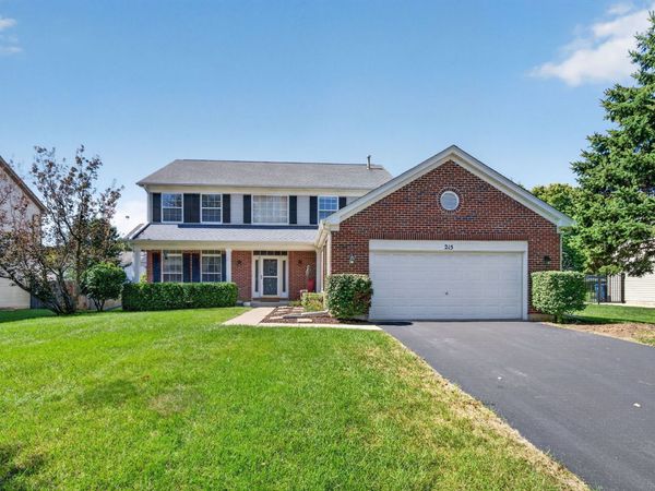 215 Edgewood Drive , Minooka, IL 60447