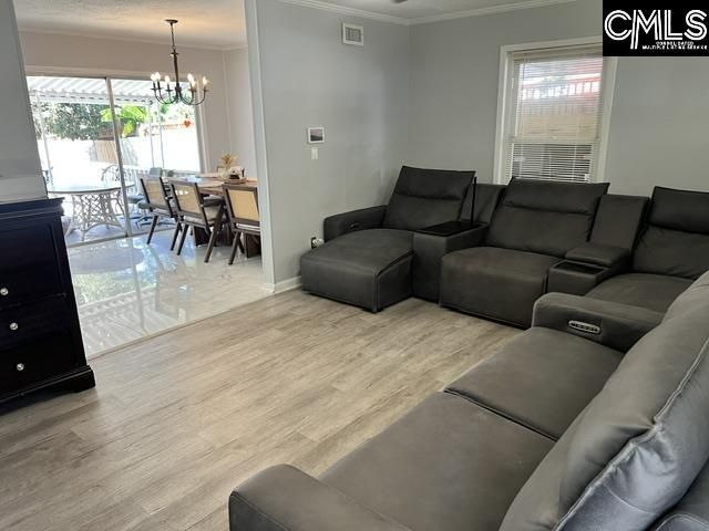 1829 Nearview Avenue  Photo 4