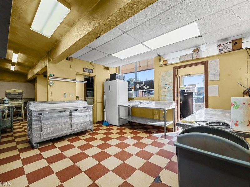 990 W State Street, Salem, OH 44460 Photo 11