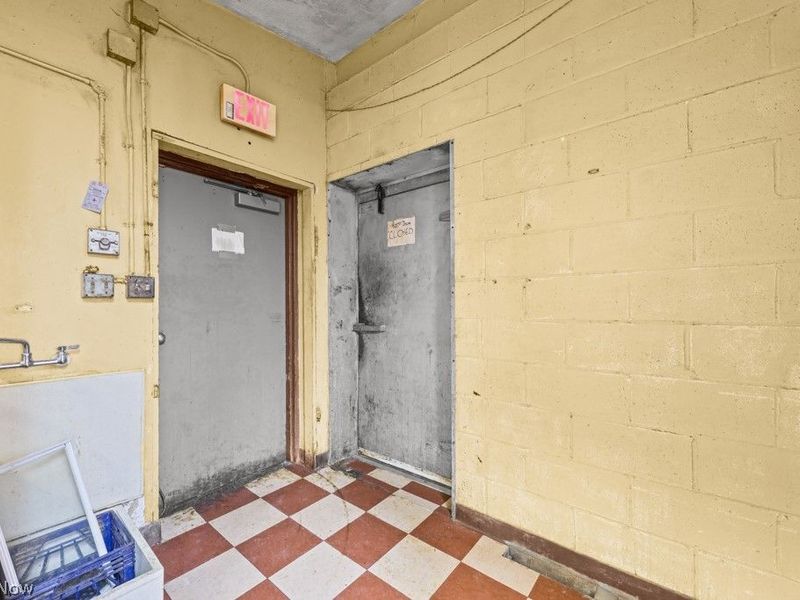 990 W State Street, Salem, OH 44460 Photo 19