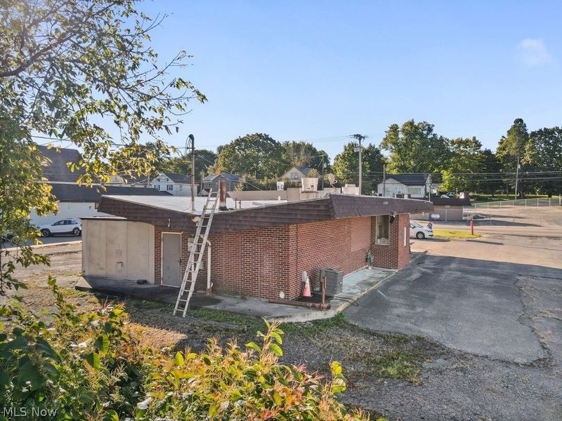 990 W State Street, Salem, OH 44460 Photo 3