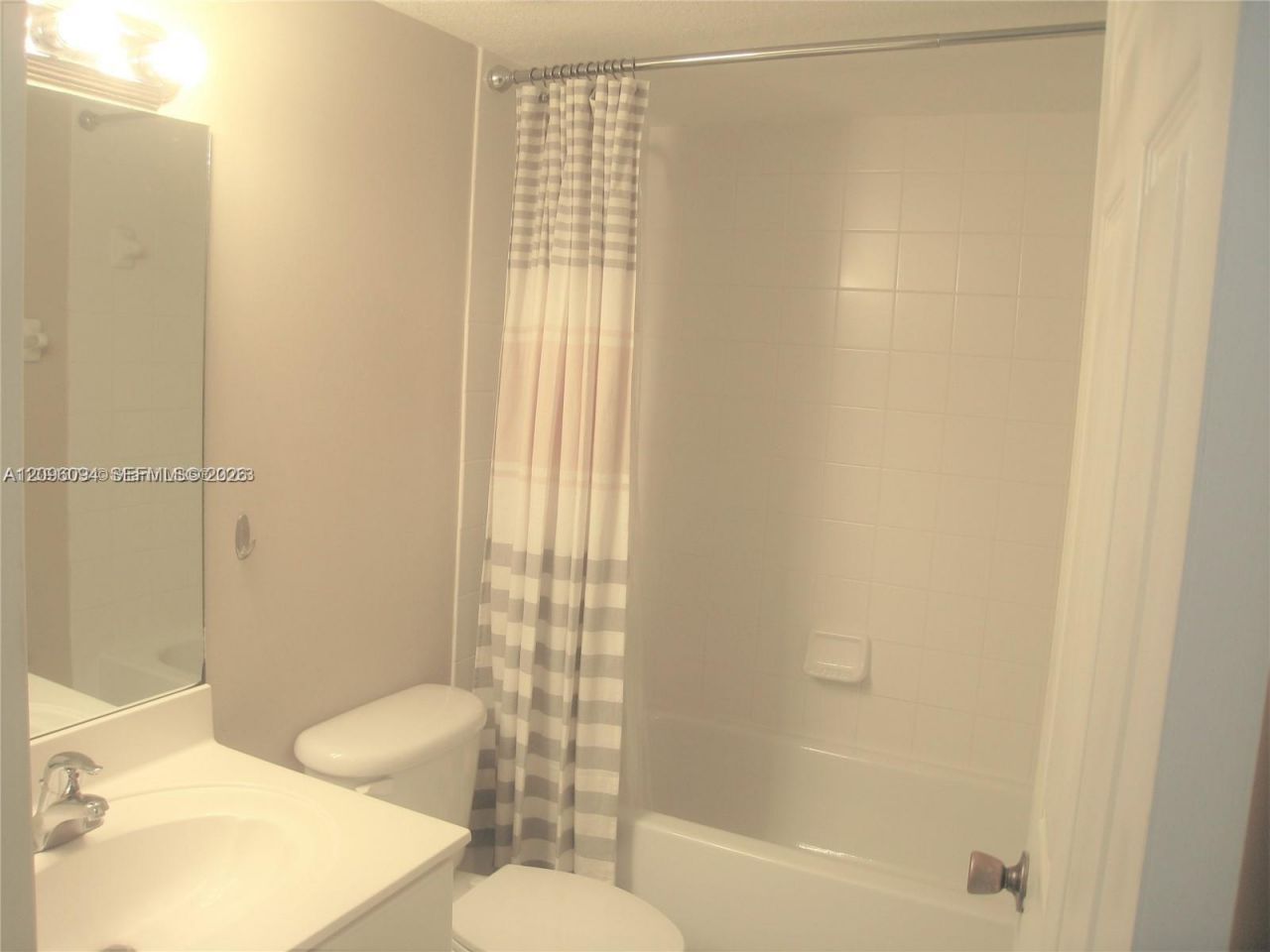 22621 SW 88th Pl , Unit 202-8, Cutler Bay, FL 33190 Photo