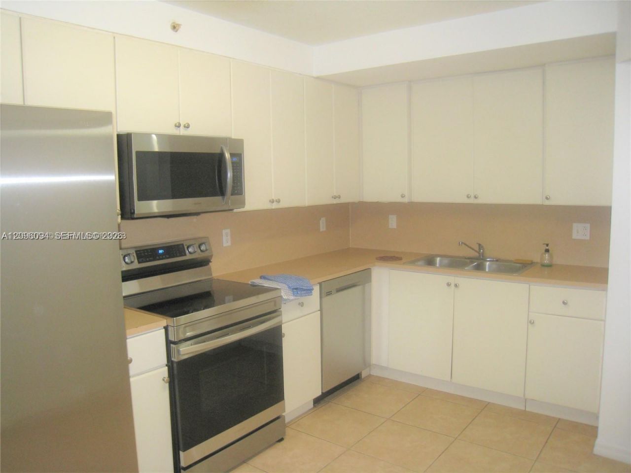 22621 SW 88th Pl , Unit 202-8, Cutler Bay, FL 33190 Photo