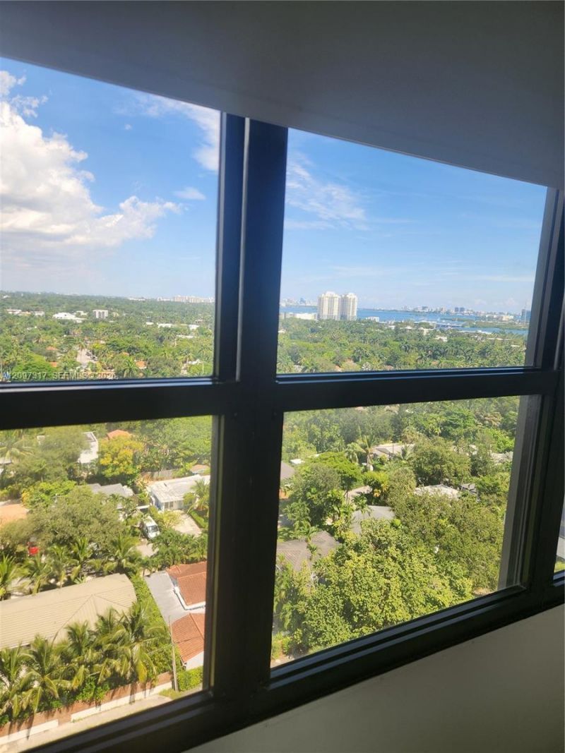 780 NE 69th St, Unit 1606, Miami, FL 33138 Photo