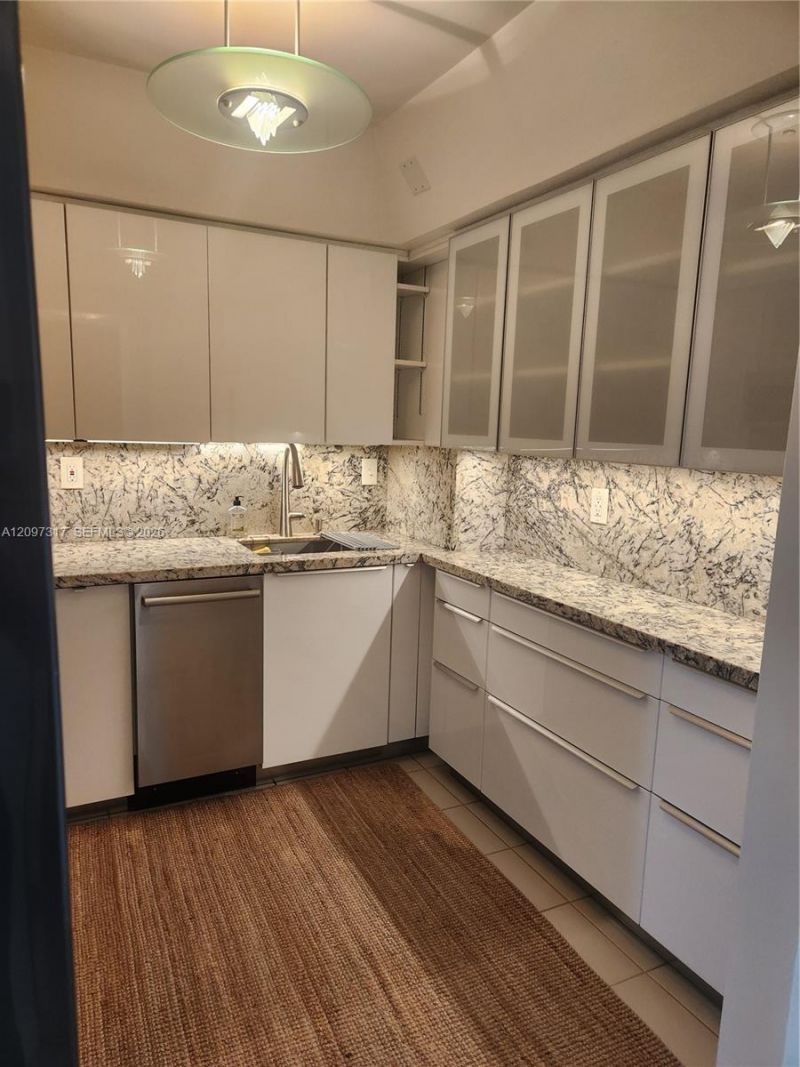 780 NE 69th St, Unit 1606, Miami, FL 33138 Photo