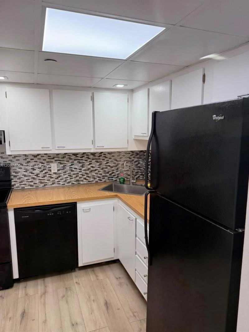1470 NE 123rd St , Unit A1011, North Miami, FL 33161 Photo