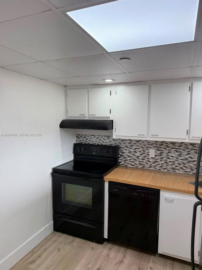 1470 NE 123rd St , Unit A1011, North Miami, FL 33161 Photo