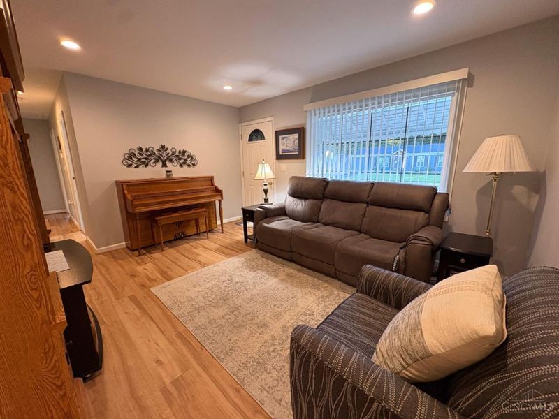 125 Flintstone Drive, Harrison, OH 45030 Photo 5